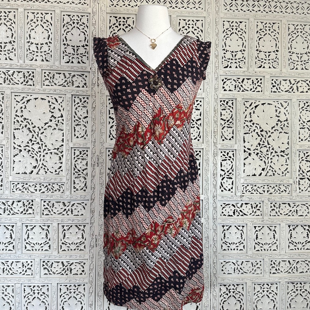 Vintage Quilted Patchwork Boho Knee Length V Neck Dress Sz Small‎